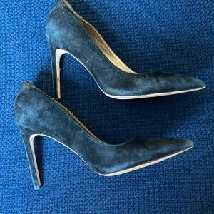 Sam Edelman suede pumps.